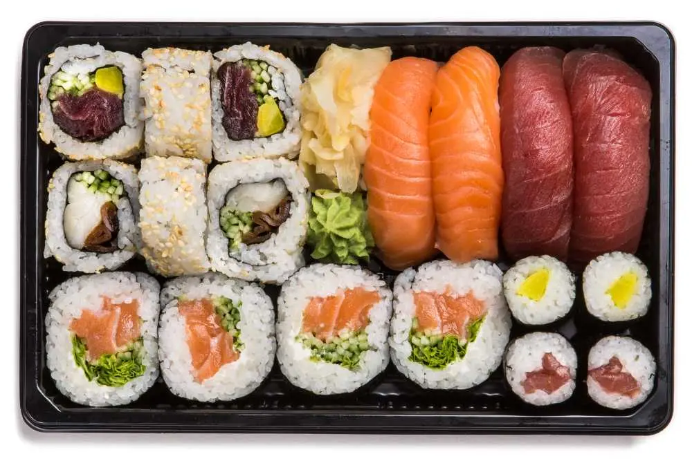 Sushi Krakow - Tradycyjne smaki Japonii w sercu Polski - Co warto zjeść z sushi sushi krakow - Co warto zjeść z sushi