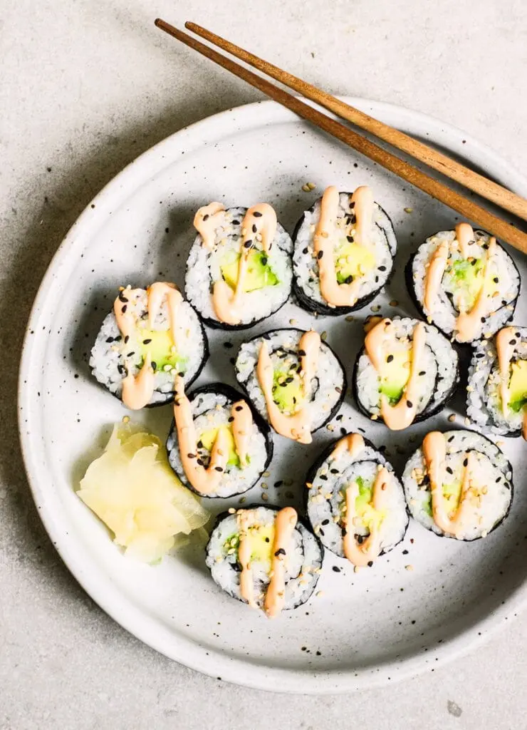 Sos majonezowy do sushi - idealne uzupełnienie dla Twoich ulubionych potraw - Czy do sushi dodaje się majonez sos majonezowy do sushi - Czy do sushi dodaje się majonez