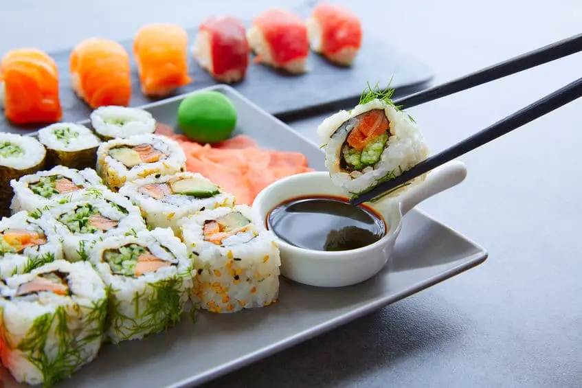 Zatrucie sushi - objawy i leczenie - Czy można zatruć się wędzonym łososiem zatrucie sushi objawy - Czy można zatruć się wędzonym łososiem