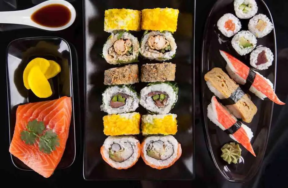 Jedzenie poznym wieczorem w Warszawie - Sushi - Gdzie zjeść w Warszawie po 21 jedzenie poznym wieczorem warszawa sushi - Gdzie zjeść w Warszawie po 21
