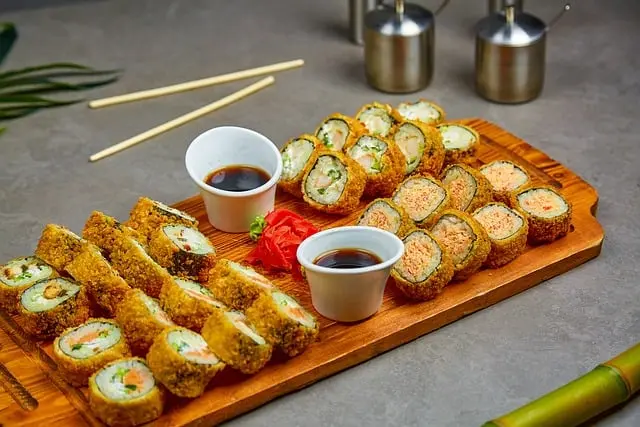 jak czesto japonczycy jedza sushi - Ile posiłków jedzą Japończycy