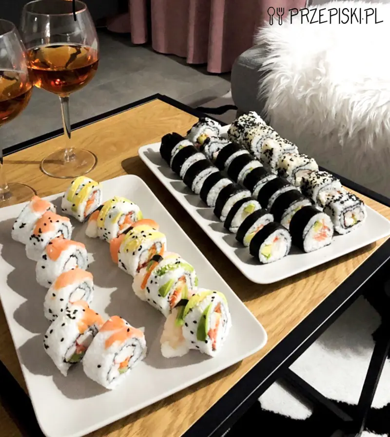 Czy sushi można studzić na polu? - Ile studzić ryż czy sushi mozna studzic na polu - Ile studzić ryż