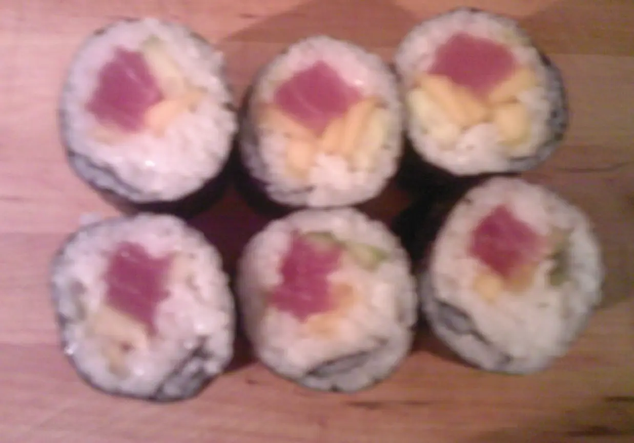 Ile porcji sushi z kilograma tuńczyka? - Ile waży porcja tuńczyka ile porcji sushi z kilograma tuńczyka - Ile waży porcja tuńczyka