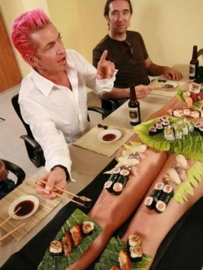 jedzenie sushi z ciala - Jak się nazywa jedzenie z ciala
