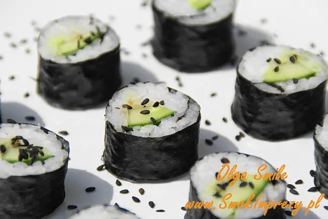 Jak zrobić maki sushi - przepis krok po kroku - Jak zrobić maki sushi maki sushi przepis - Jak zrobić maki sushi