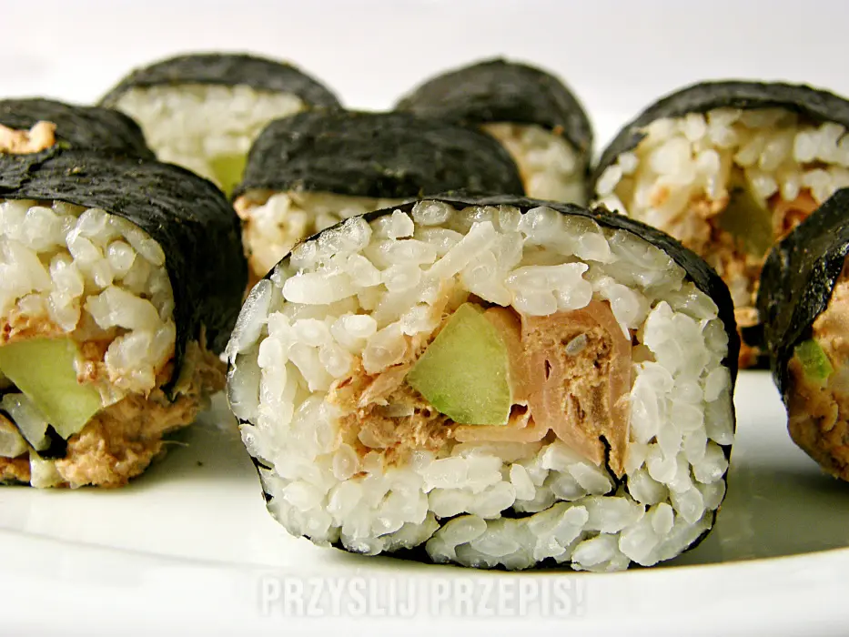 Hosomaki z tuńczykiem: pyszne danie sushi dla miłośników ryb - Jak zrobić onigiri z tunczykiem hosomaki z tuńczykiem - Jak zrobić onigiri z tunczykiem